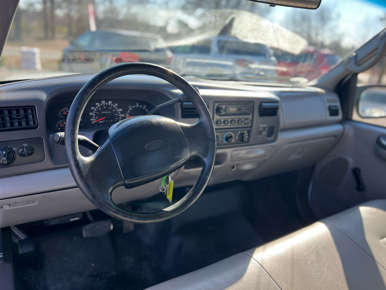 Ford Super Duty F-250 2WD Crew Cab 156" XL 1999