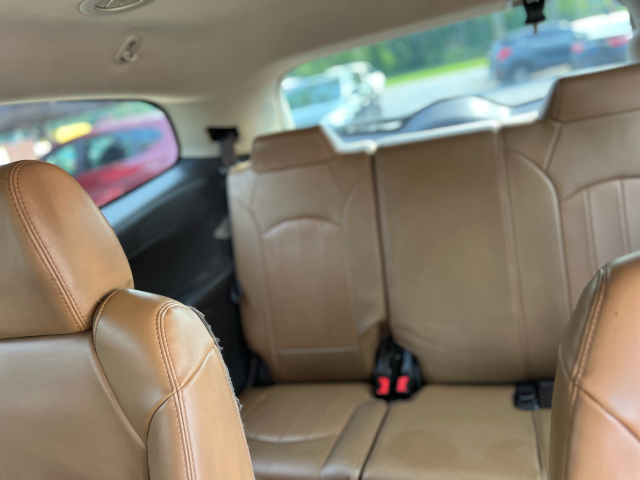 Buick Enclave FWD 4dr Leather 2015