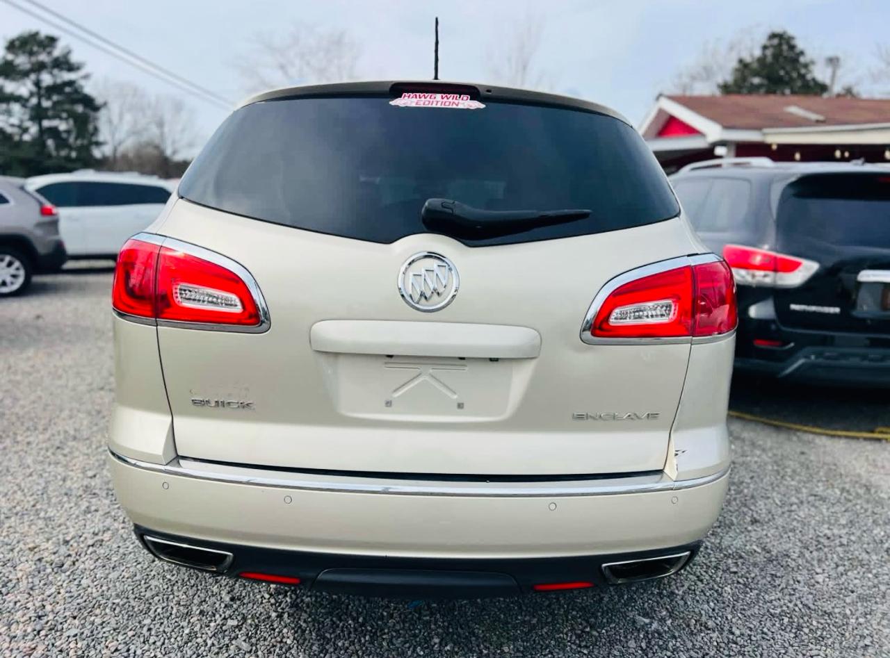 Buick Enclave FWD 4dr Leather 2015