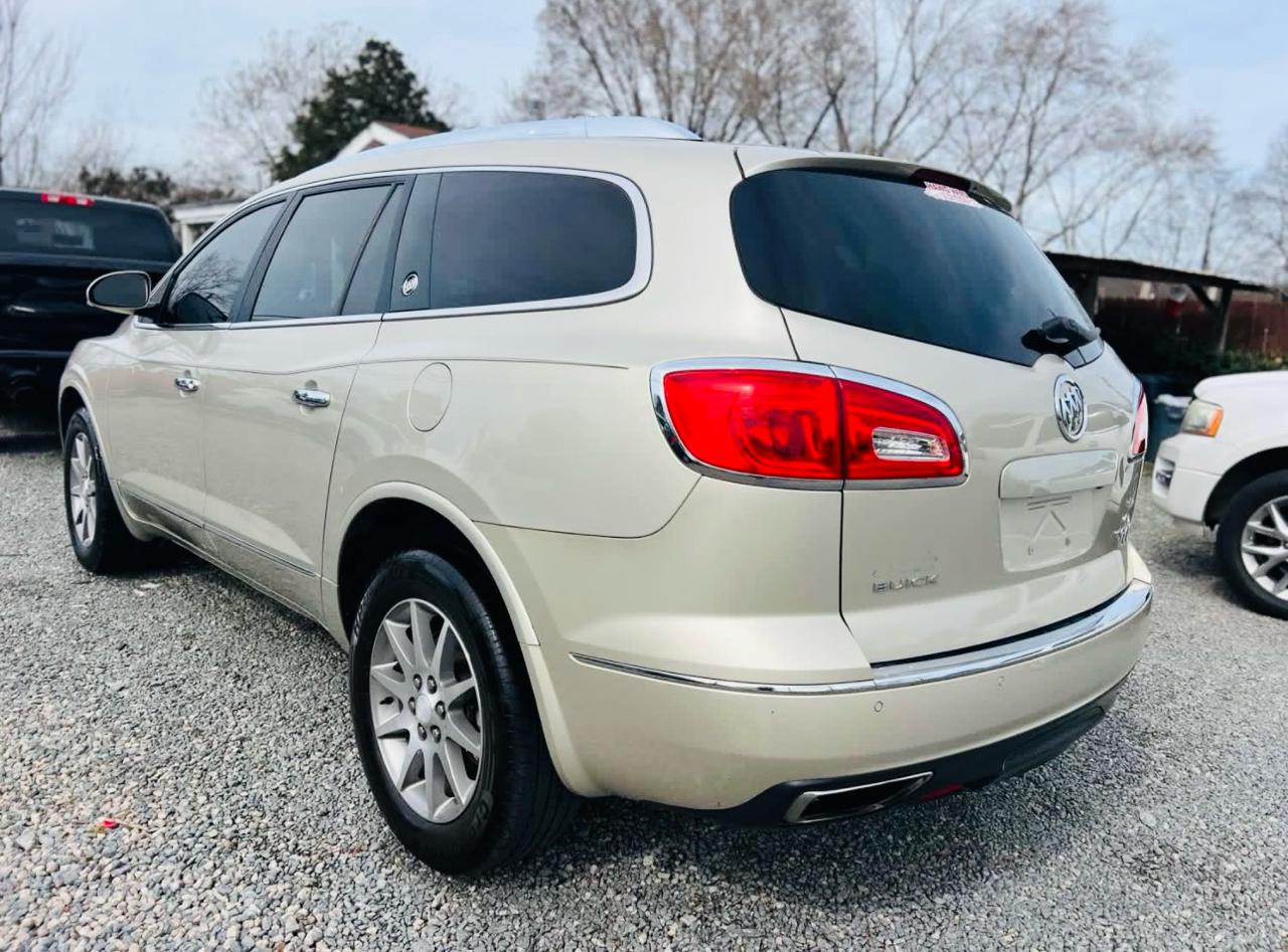 Buick Enclave FWD 4dr Leather 2015