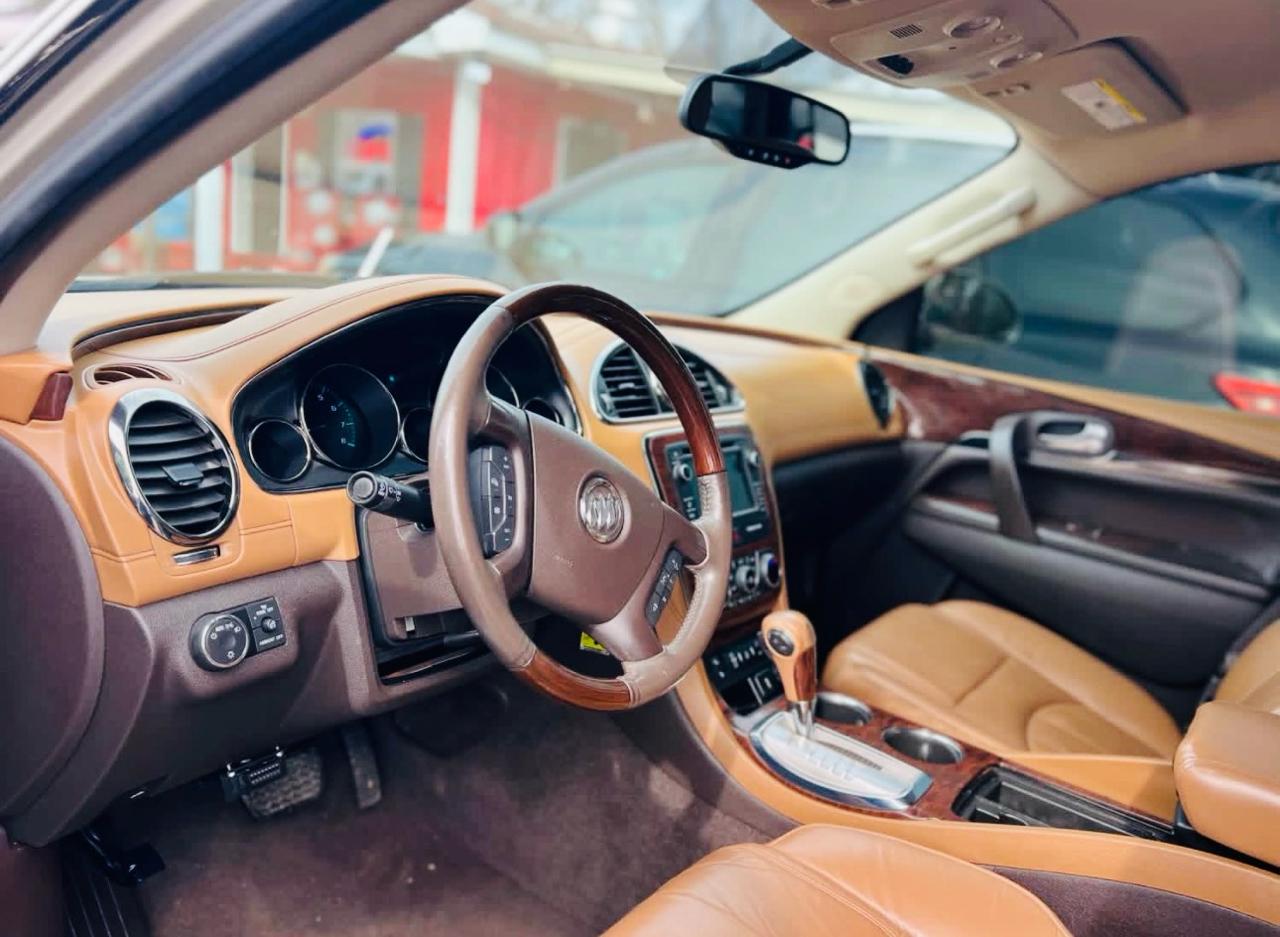 Buick Enclave FWD 4dr Leather 2015