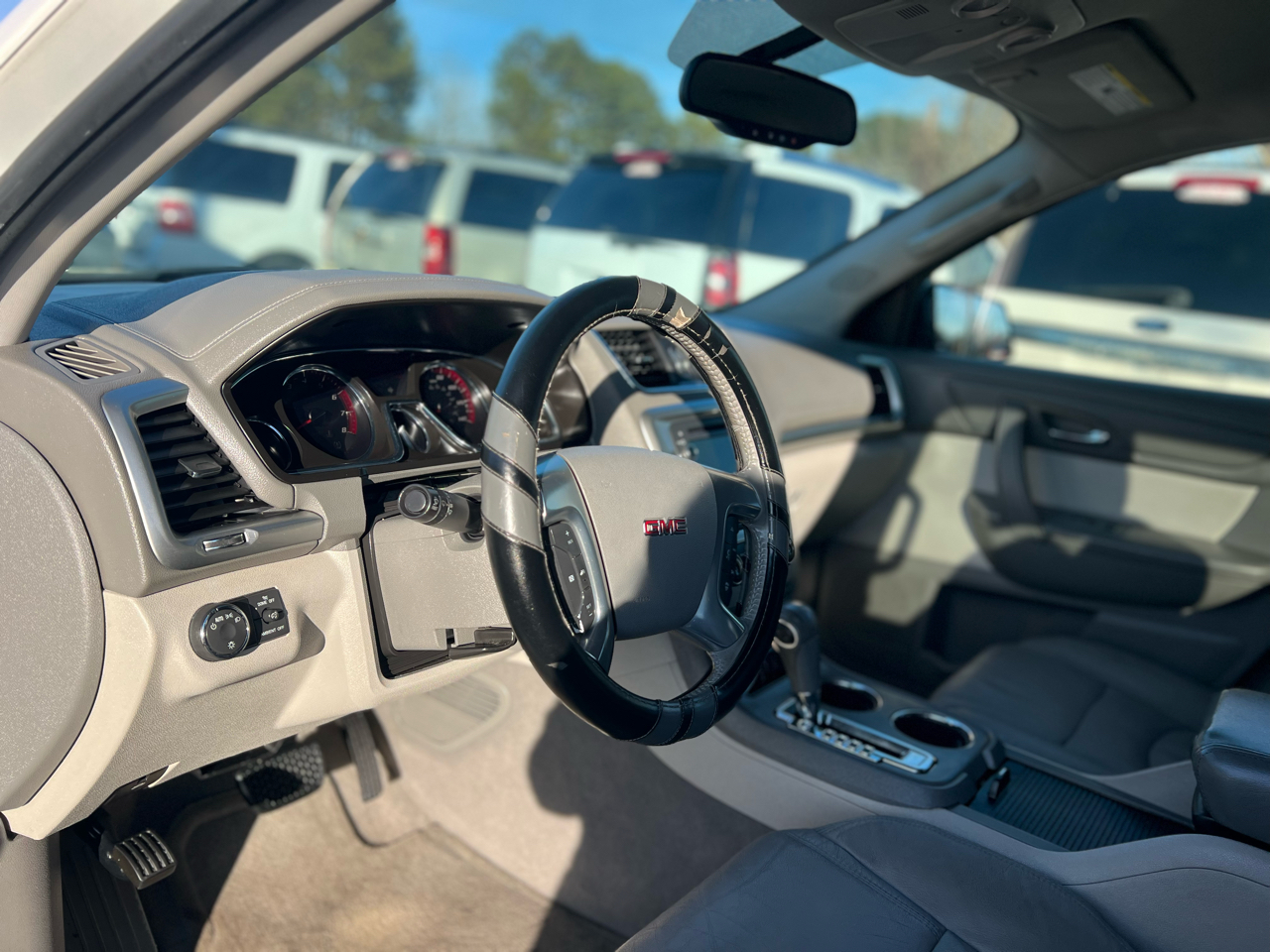 GMC Acadia FWD 4dr SLE w/SLE-2 2015