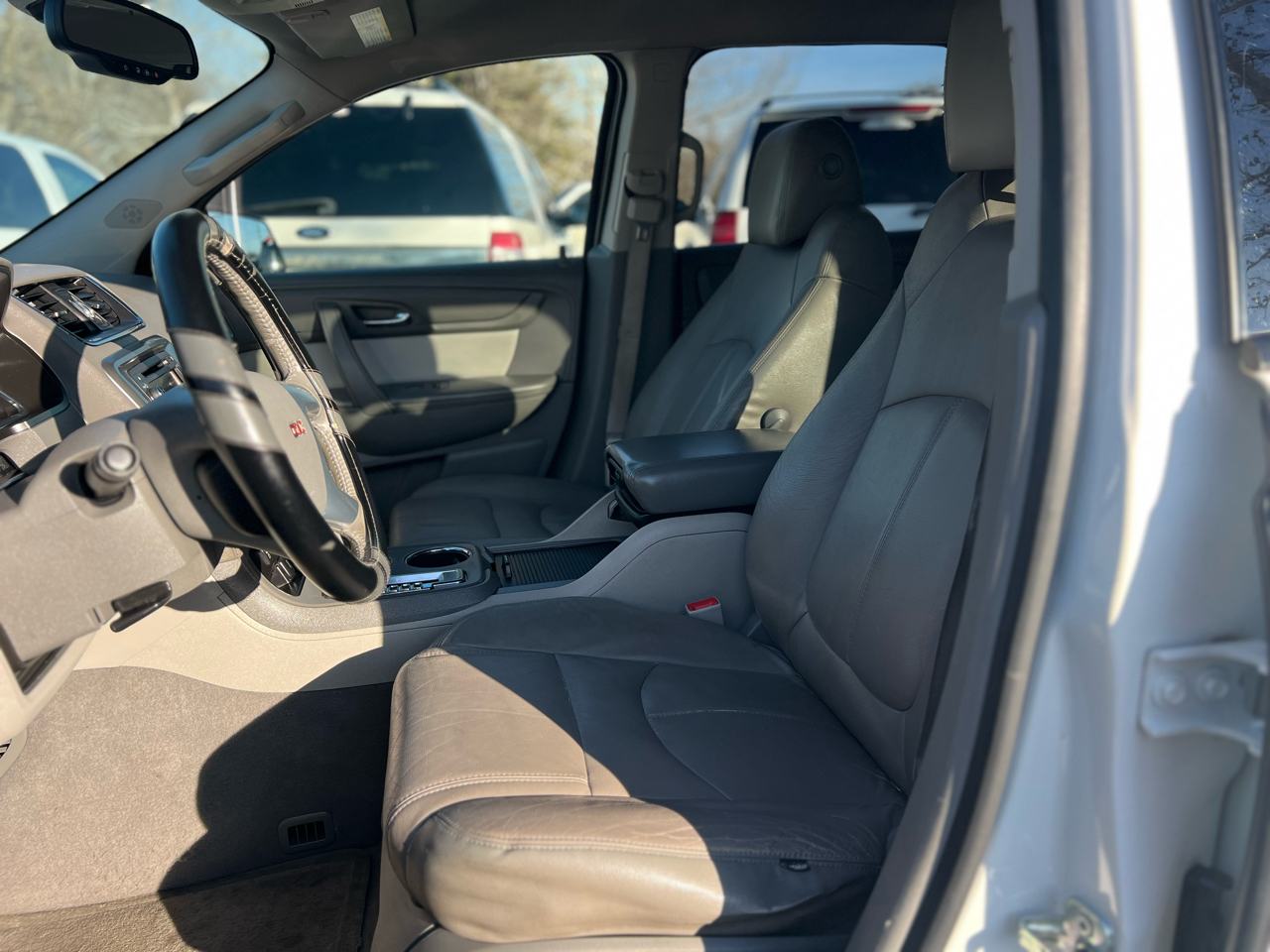 GMC Acadia FWD 4dr SLE w/SLE-2 2015