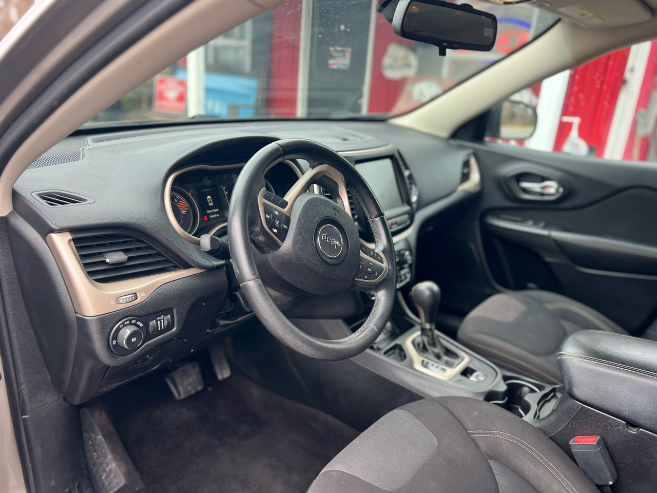 Jeep Cherokee Latitude FWD 2017