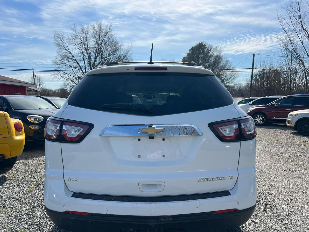 Chevrolet Traverse FWD 4dr LT w/2LT 2016