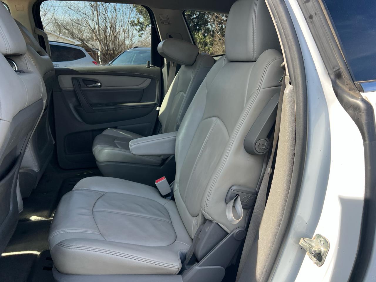 Chevrolet Traverse FWD 4dr LT w/2LT 2016