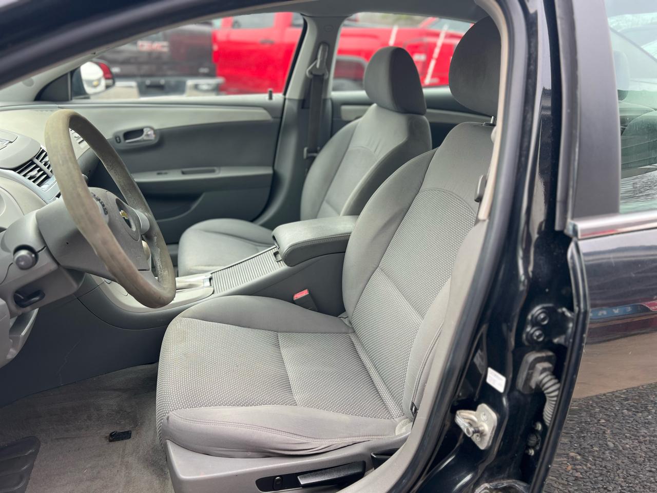 Chevrolet Malibu 4dr Sdn LS w/1LS 2011