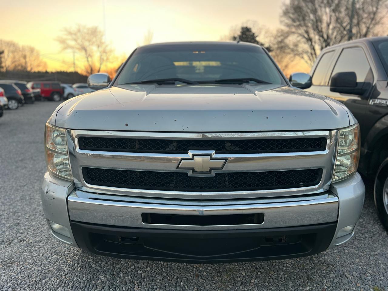 Chevrolet Silverado 1500 2WD Ext Cab 143.5" LT 2010
