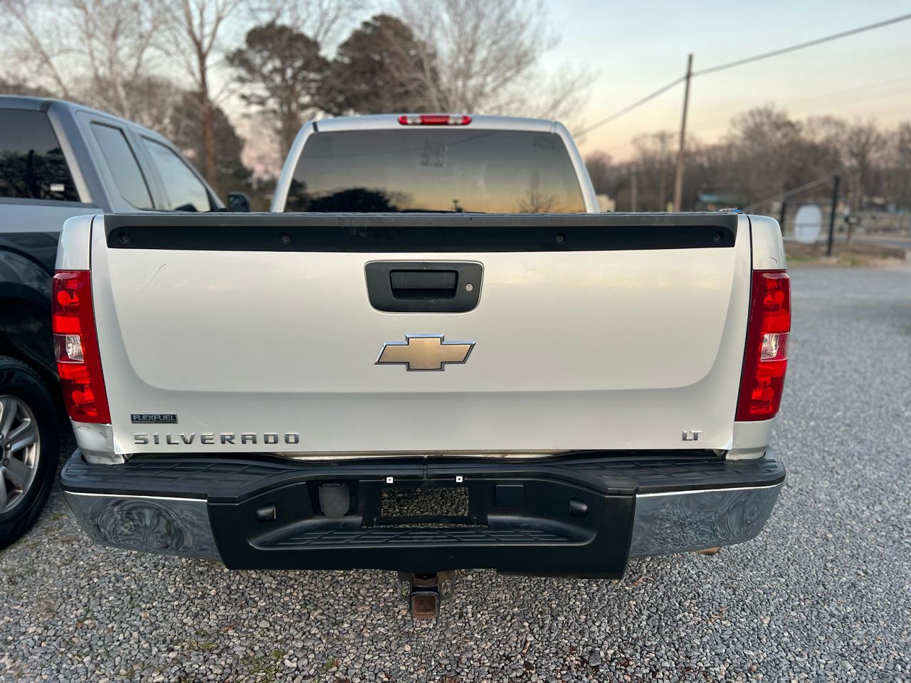 Chevrolet Silverado 1500 2WD Ext Cab 143.5" LT 2010