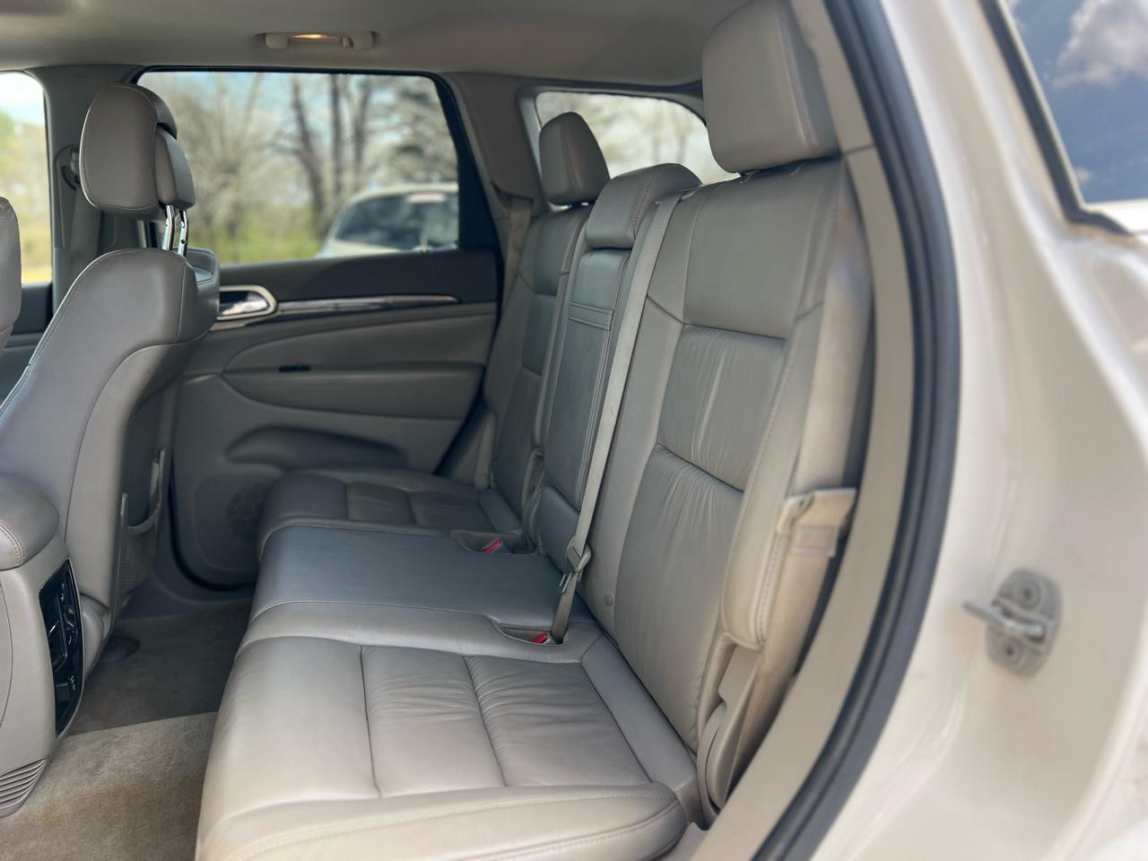 Jeep Grand Cherokee RWD 4dr Laredo 2011