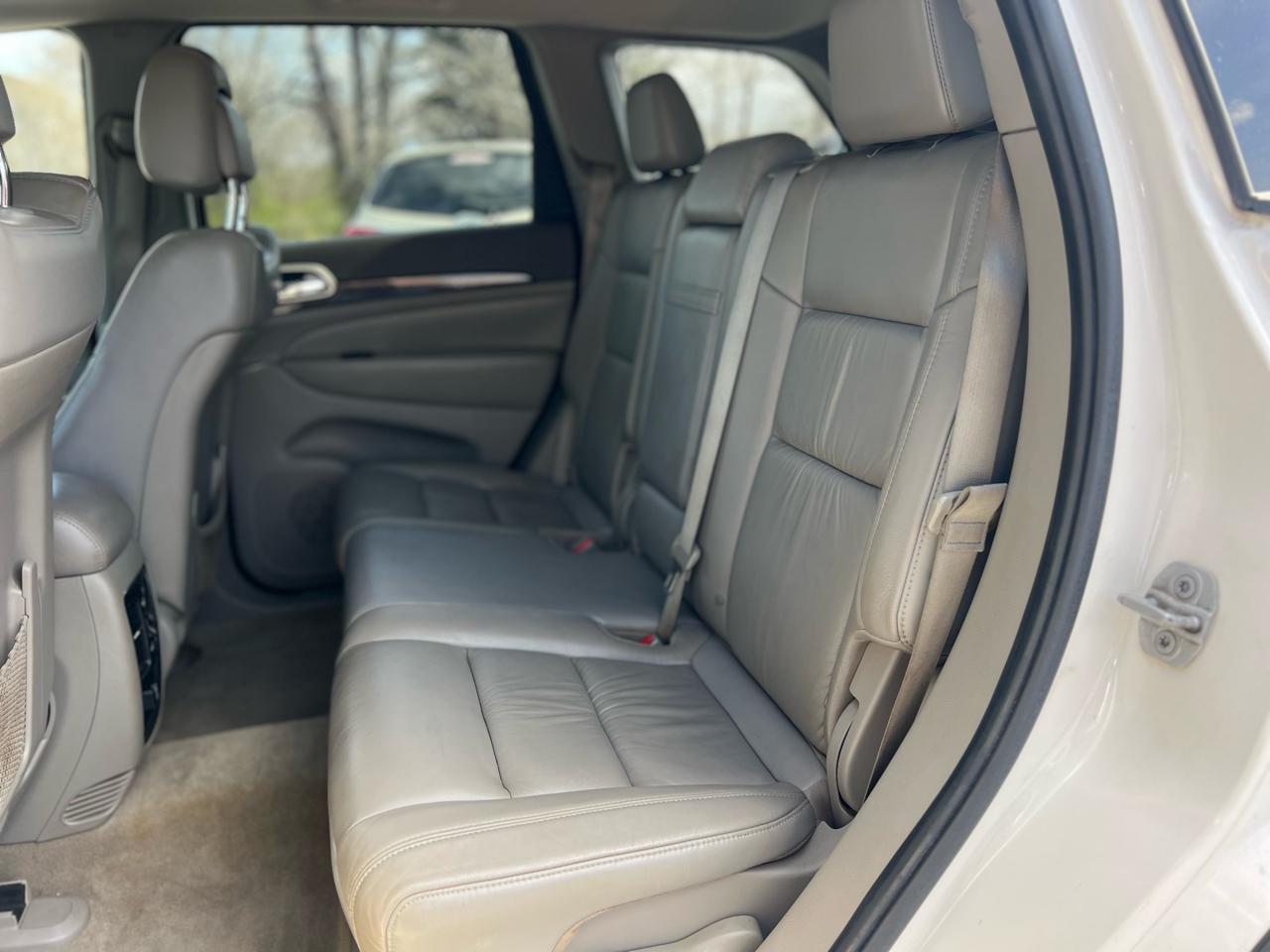 Jeep Grand Cherokee RWD 4dr Laredo 2011