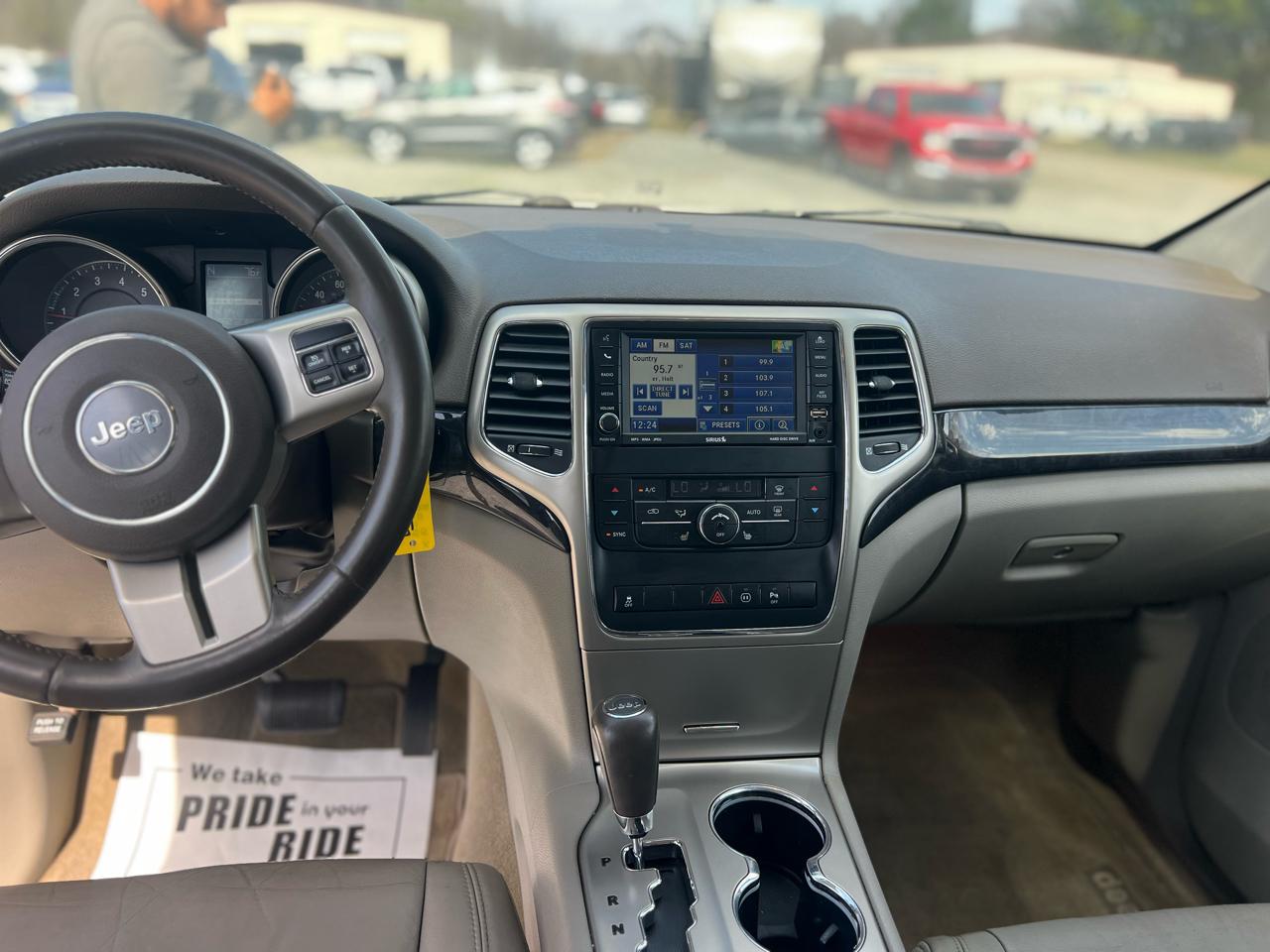 Jeep Grand Cherokee RWD 4dr Laredo 2011