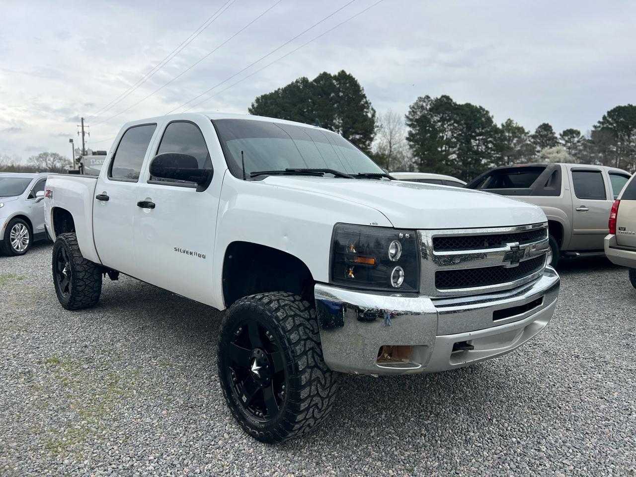 2011 Chevrolet Silverado 1500 4WD Crew Cab 143.5" LT