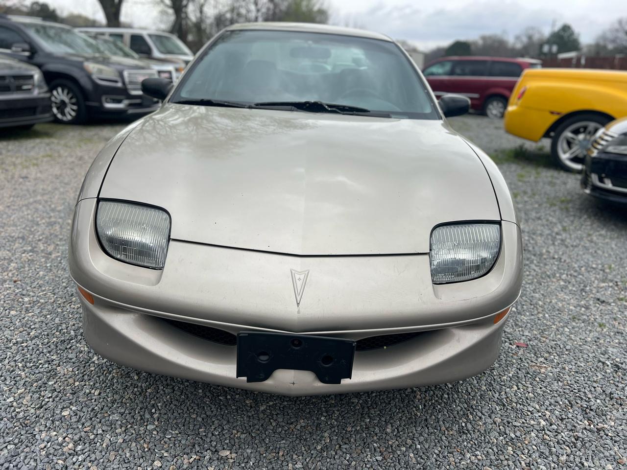 Pontiac Sunfire 4dr Sdn SE 1996