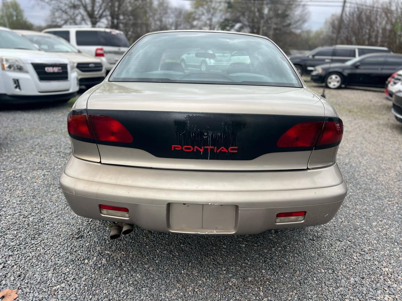 Pontiac Sunfire 4dr Sdn SE 1996