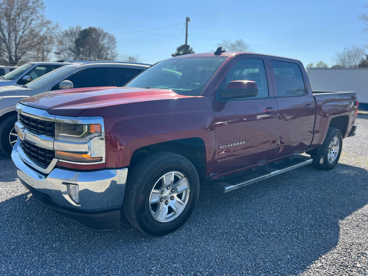 Chevrolet Silverado 1500 2WD Crew Cab 143.5" LT w/1LT 2017