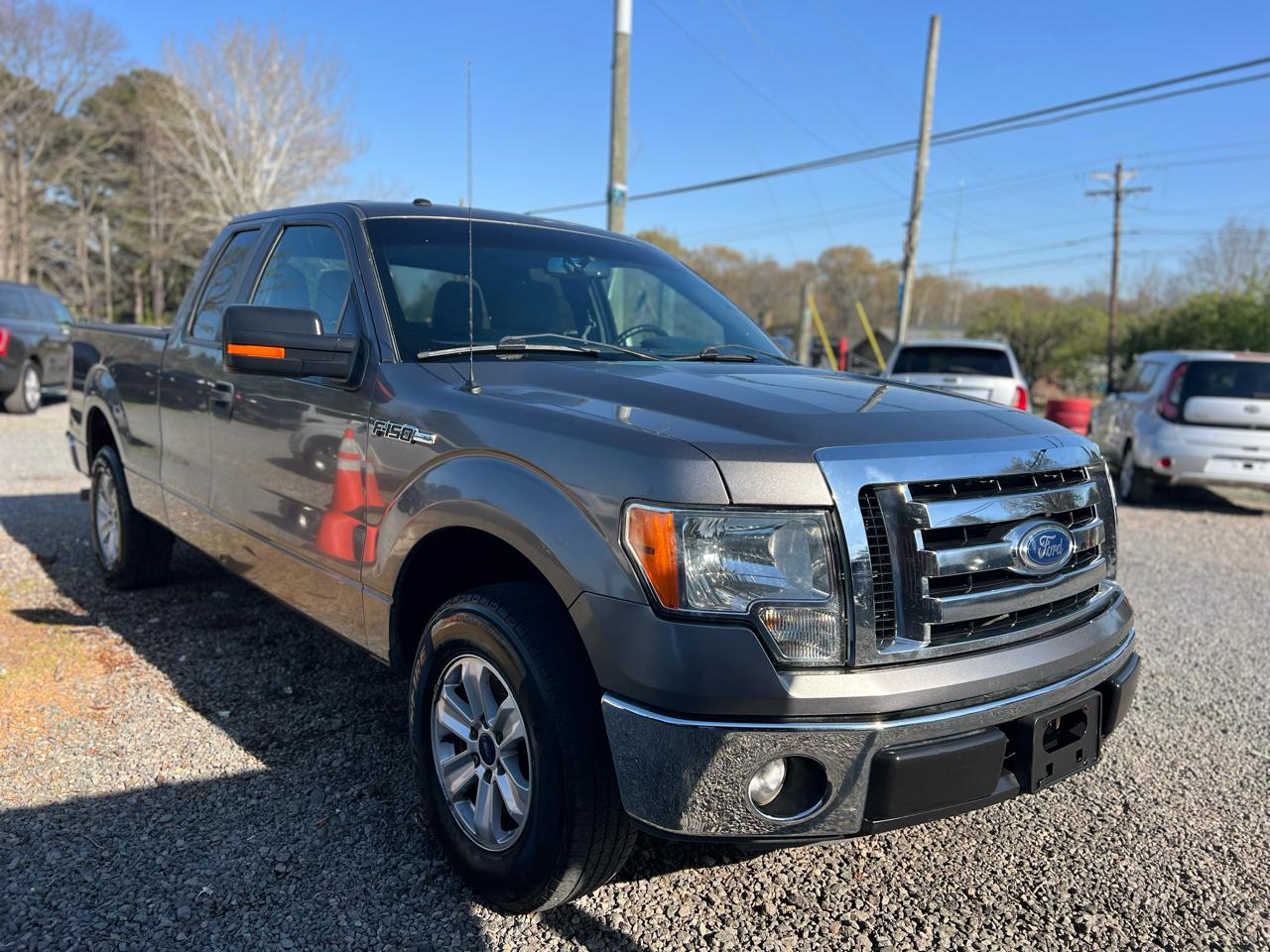 Ford F-150 2WD SuperCab 145" XLT 2011