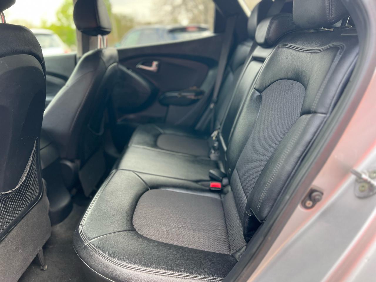 Hyundai Tucson AWD 4dr Auto GLS PZEV 2012