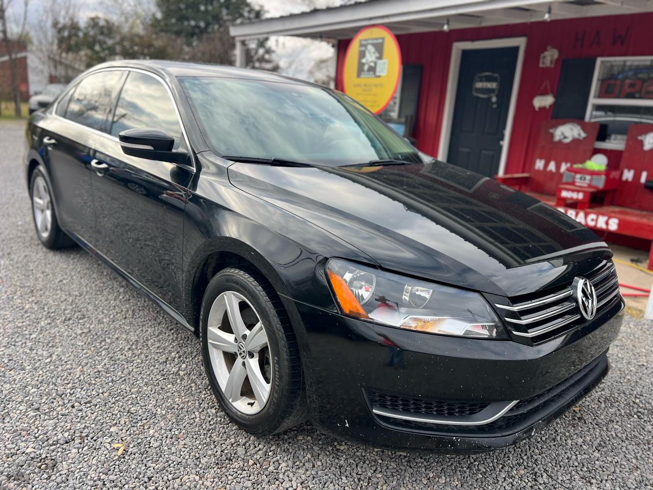 Volkswagen Passat 4dr Sdn 1.8T Auto Sport PZEV 2015