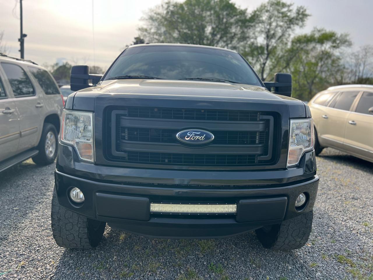 Ford F-150 2WD SuperCrew 145" STX 2013