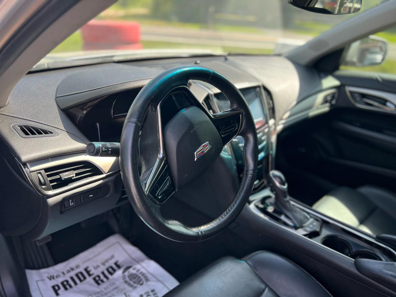Cadillac ATS Sedan 4dr Sdn 2.0L Luxury RWD 2017