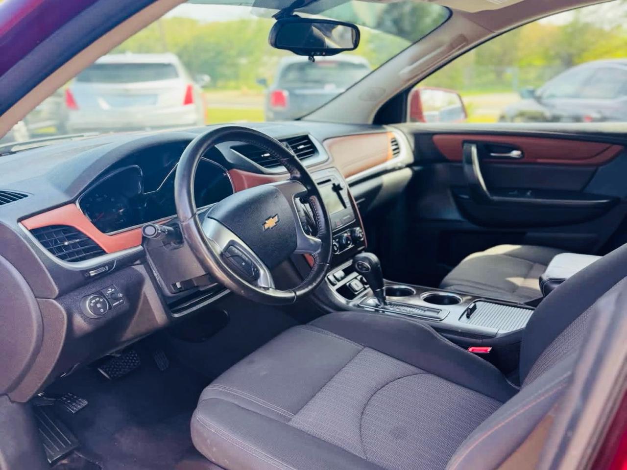 Chevrolet Traverse FWD 4dr LT w/1LT 2016