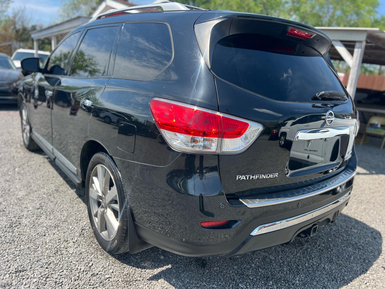 Nissan Pathfinder 4WD 4dr Platinum 2015