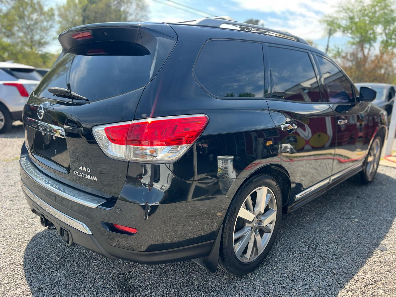 Nissan Pathfinder 4WD 4dr Platinum 2015