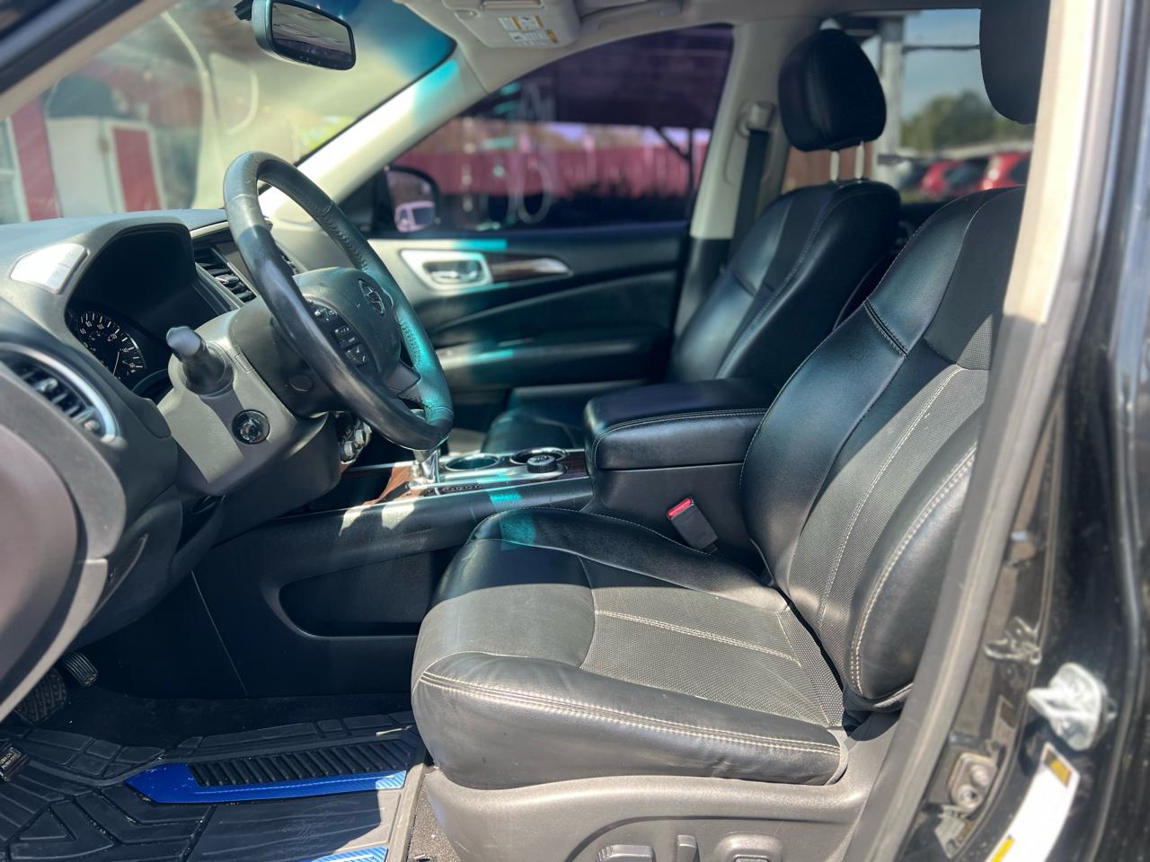 Nissan Pathfinder 4WD 4dr Platinum 2015