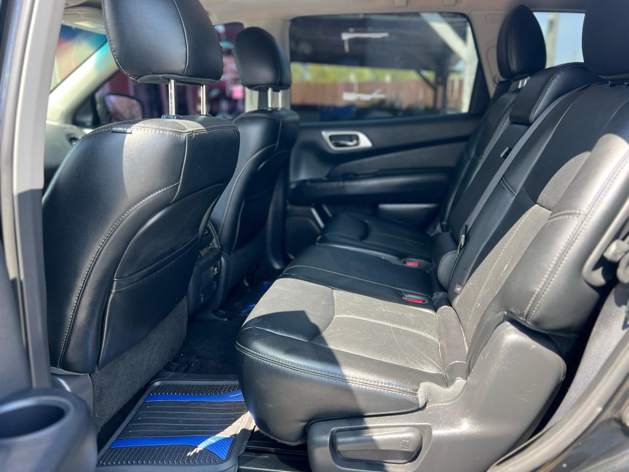 Nissan Pathfinder 4WD 4dr Platinum 2015