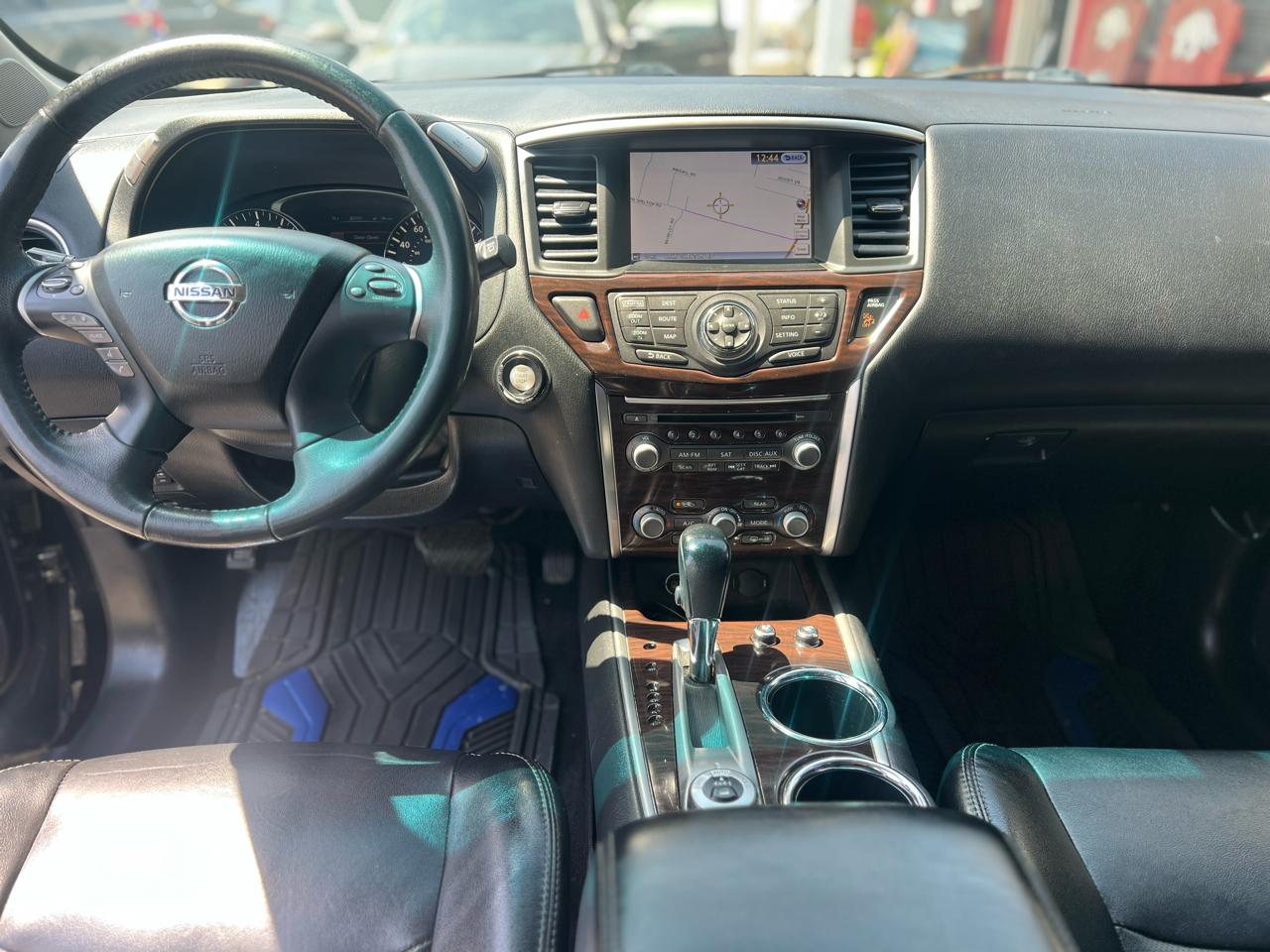 Nissan Pathfinder 4WD 4dr Platinum 2015