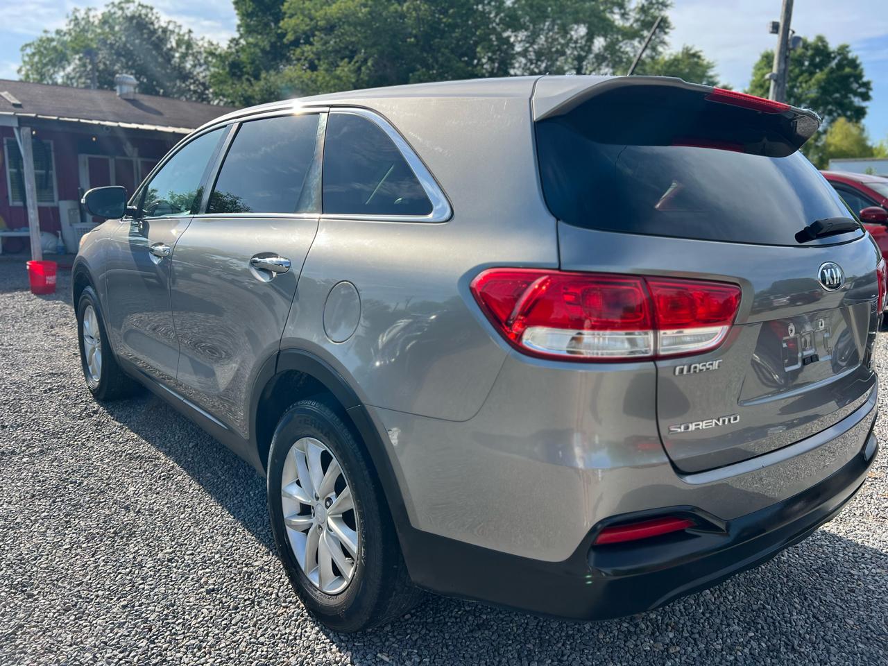 Kia Sorento L FWD 2017