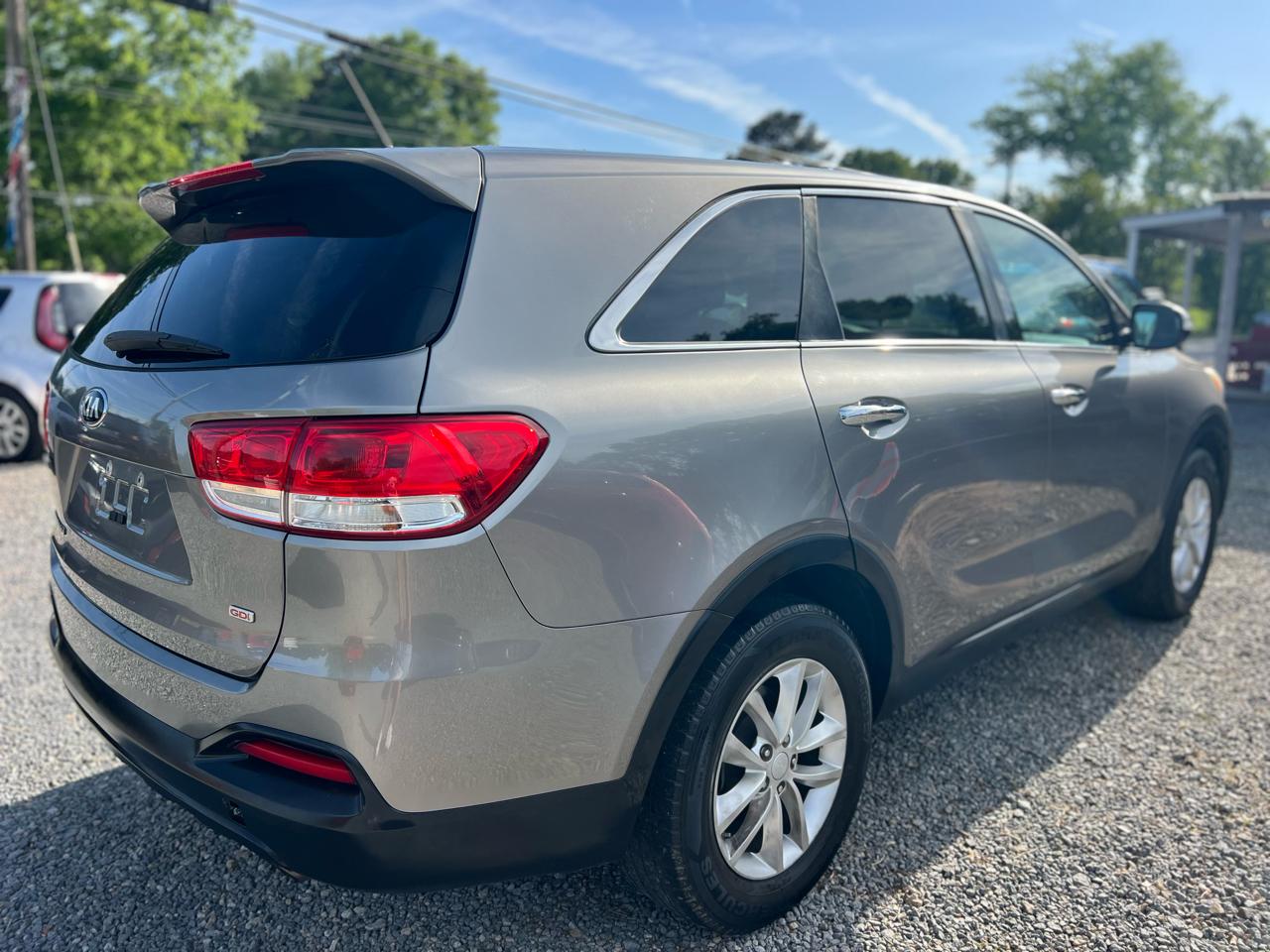 Kia Sorento L FWD 2017