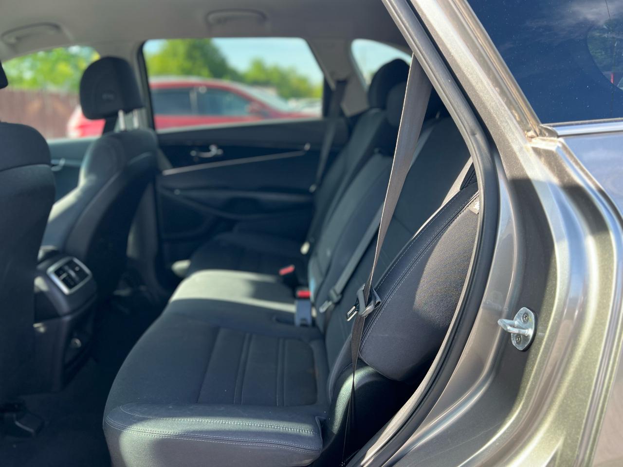 Kia Sorento L FWD 2017