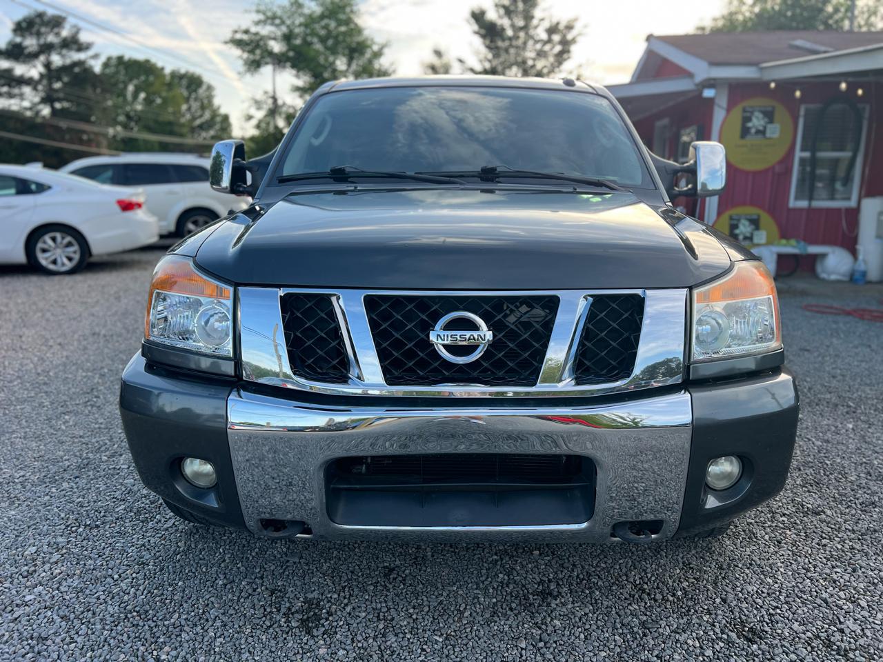 Nissan Titan 2WD Crew Cab SWB SL 2011