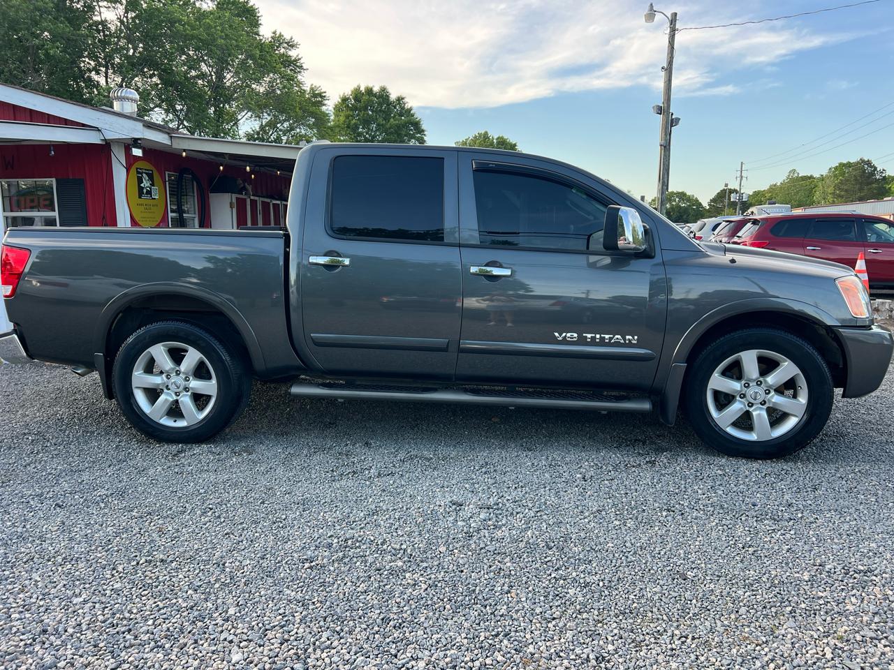 Nissan Titan 2WD Crew Cab SWB SL 2011
