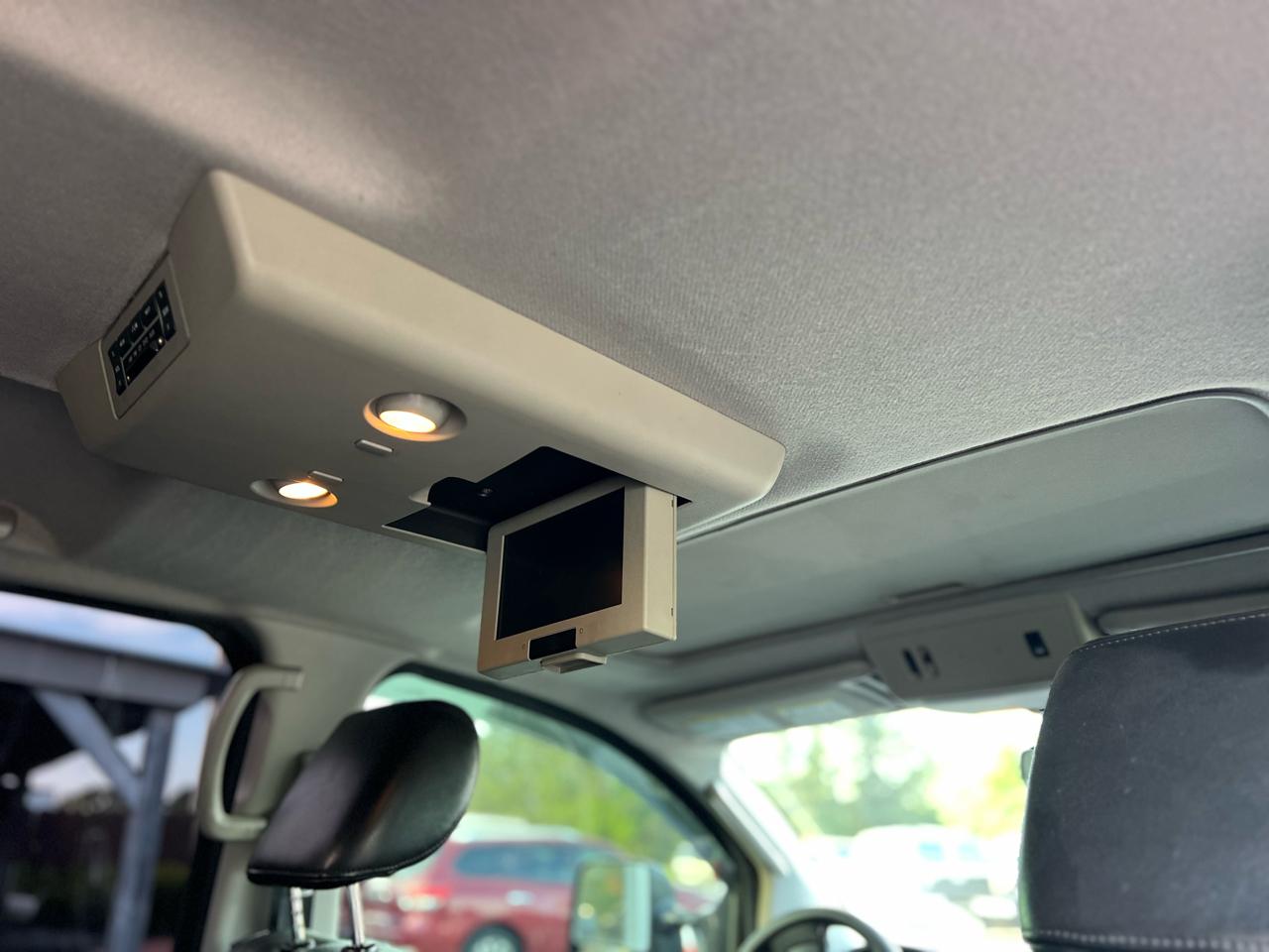 Nissan Titan 2WD Crew Cab SWB SL 2011