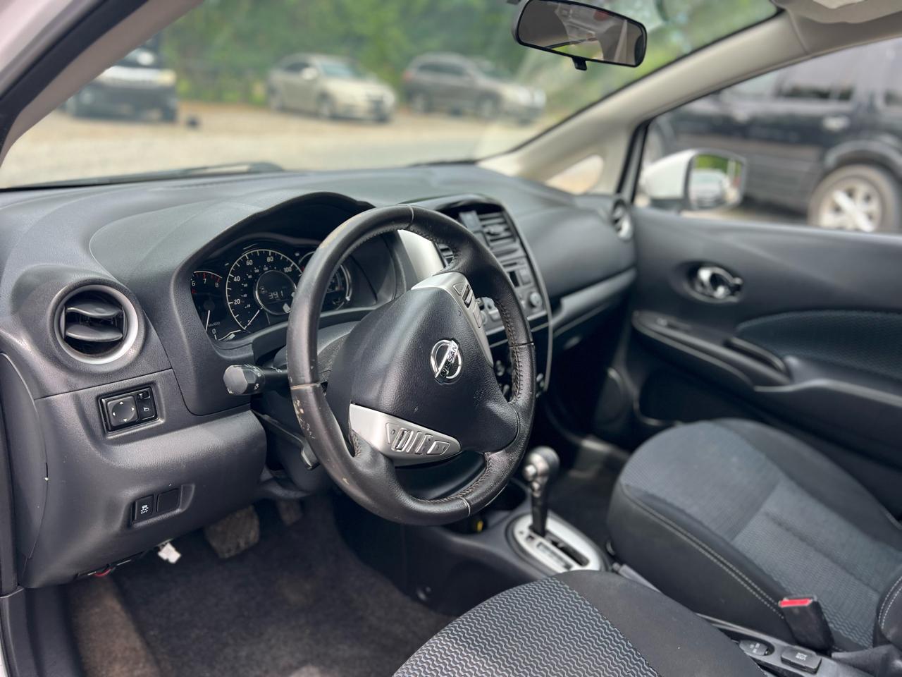Nissan Versa Note 5dr HB CVT 1.6 SV 2015