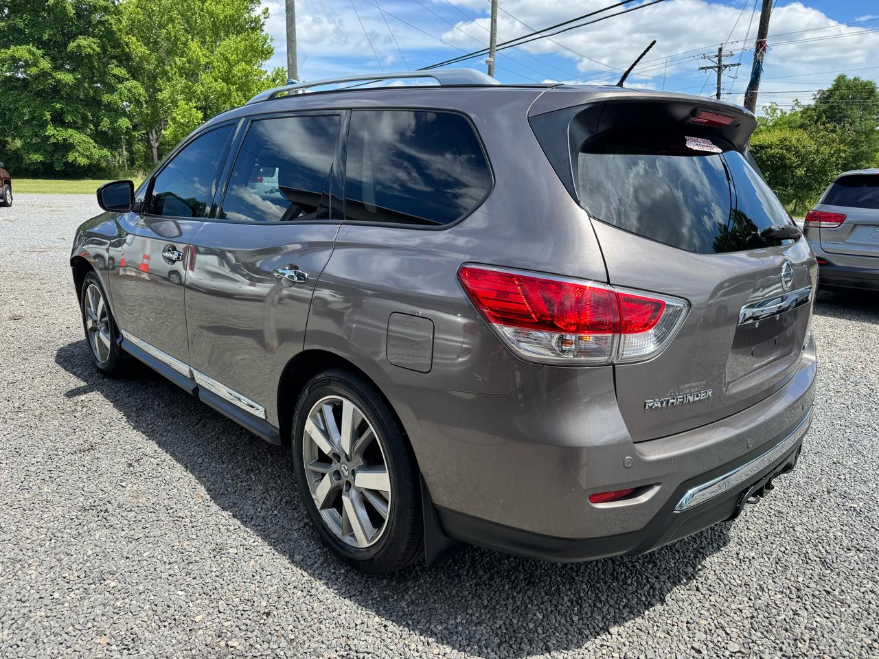 Nissan Pathfinder 4WD 4dr Platinum 2014