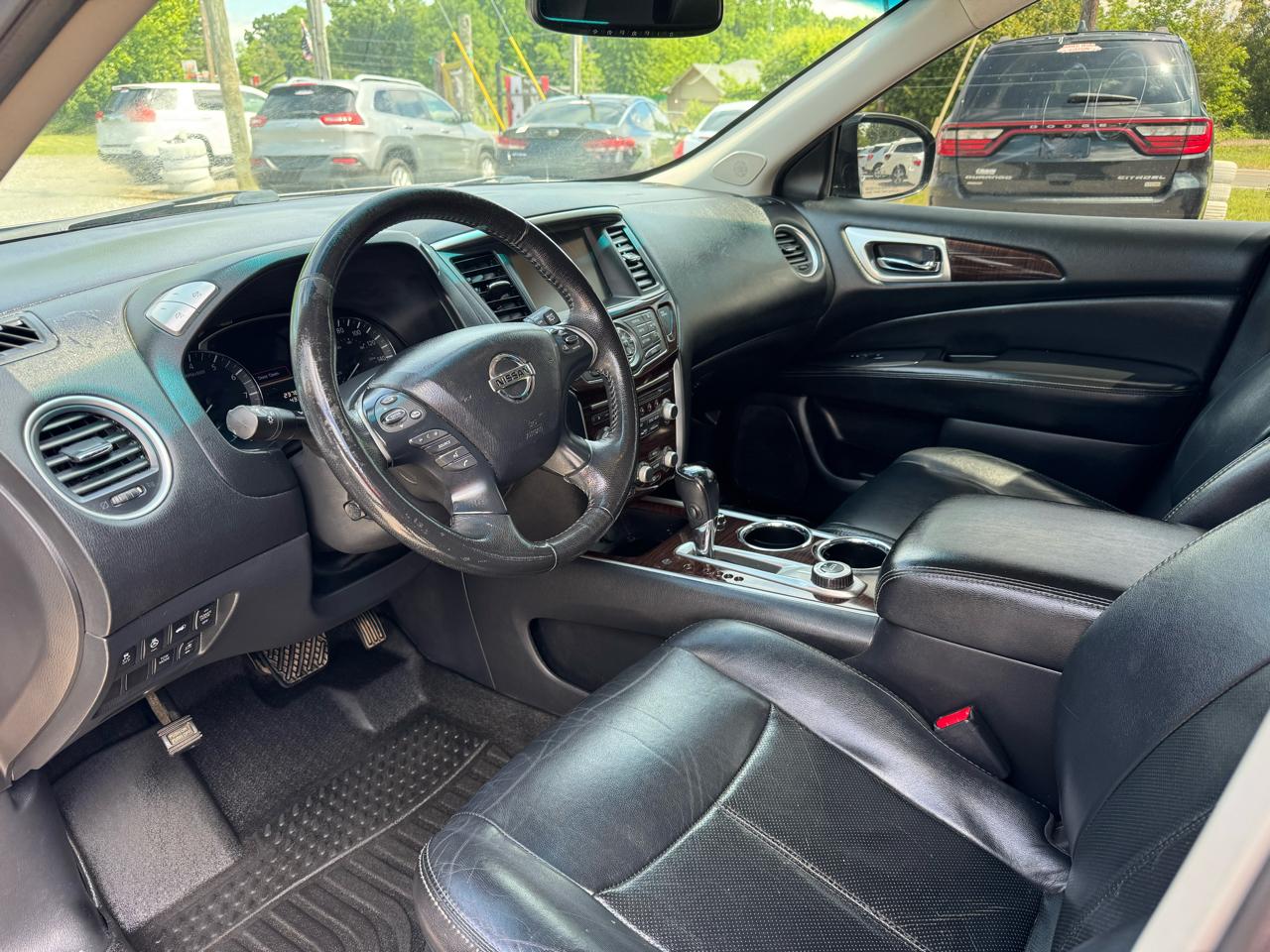 Nissan Pathfinder 4WD 4dr Platinum 2014