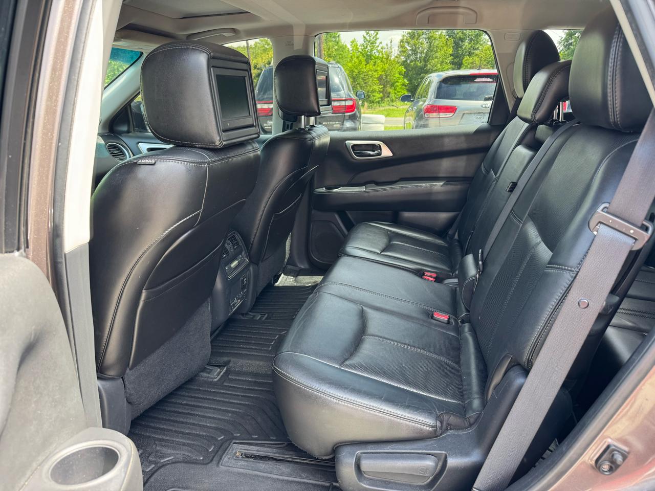 Nissan Pathfinder 4WD 4dr Platinum 2014