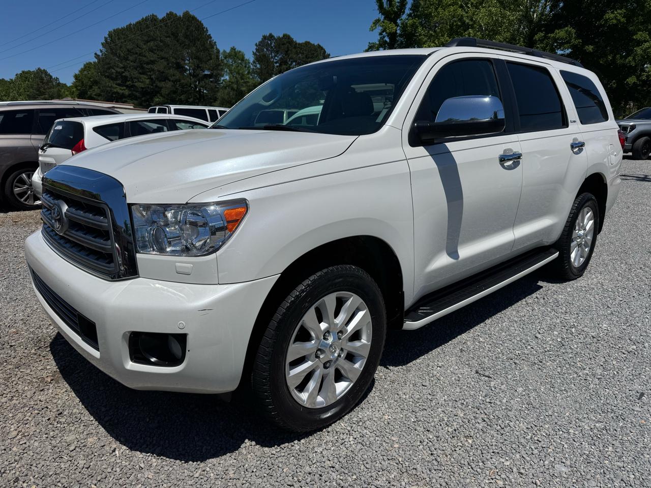 Toyota Sequoia 4WD LV8 FFV 6-Spd AT Platinum (Natl) 2011