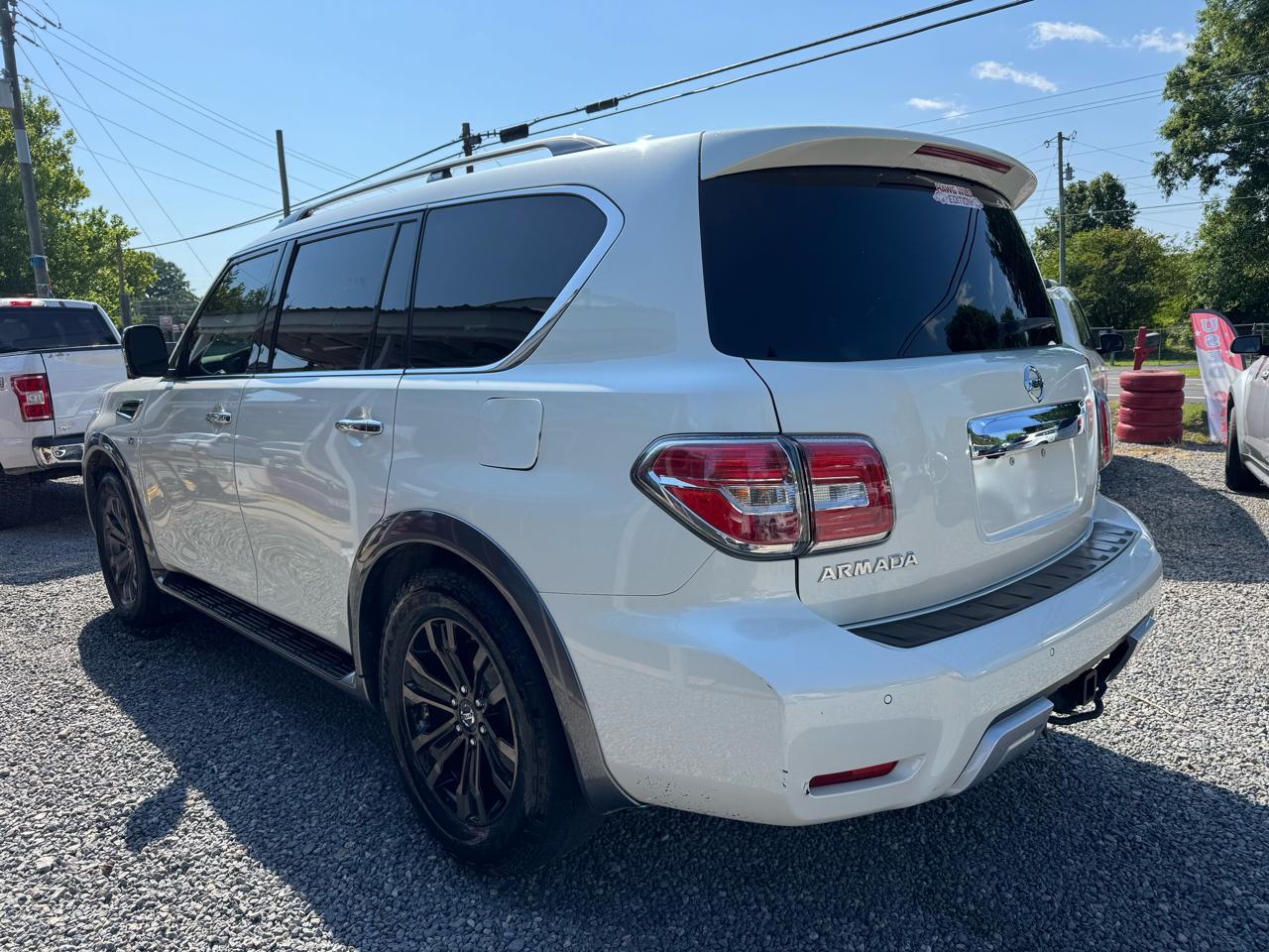 Nissan Armada 4x2 Platinum 2017