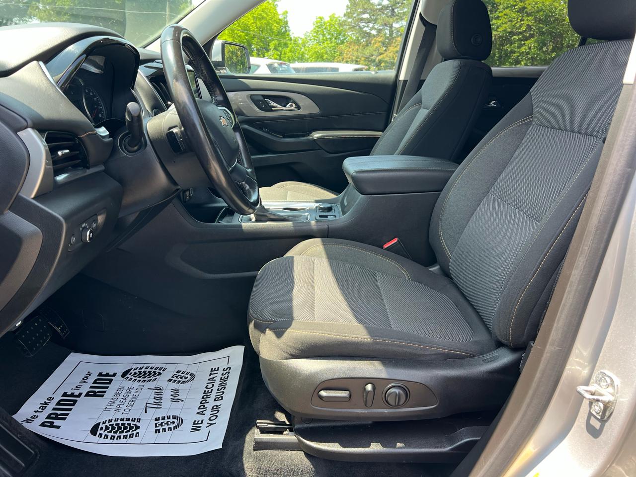 Chevrolet Traverse FWD 4dr LT Cloth w/1LT 2020