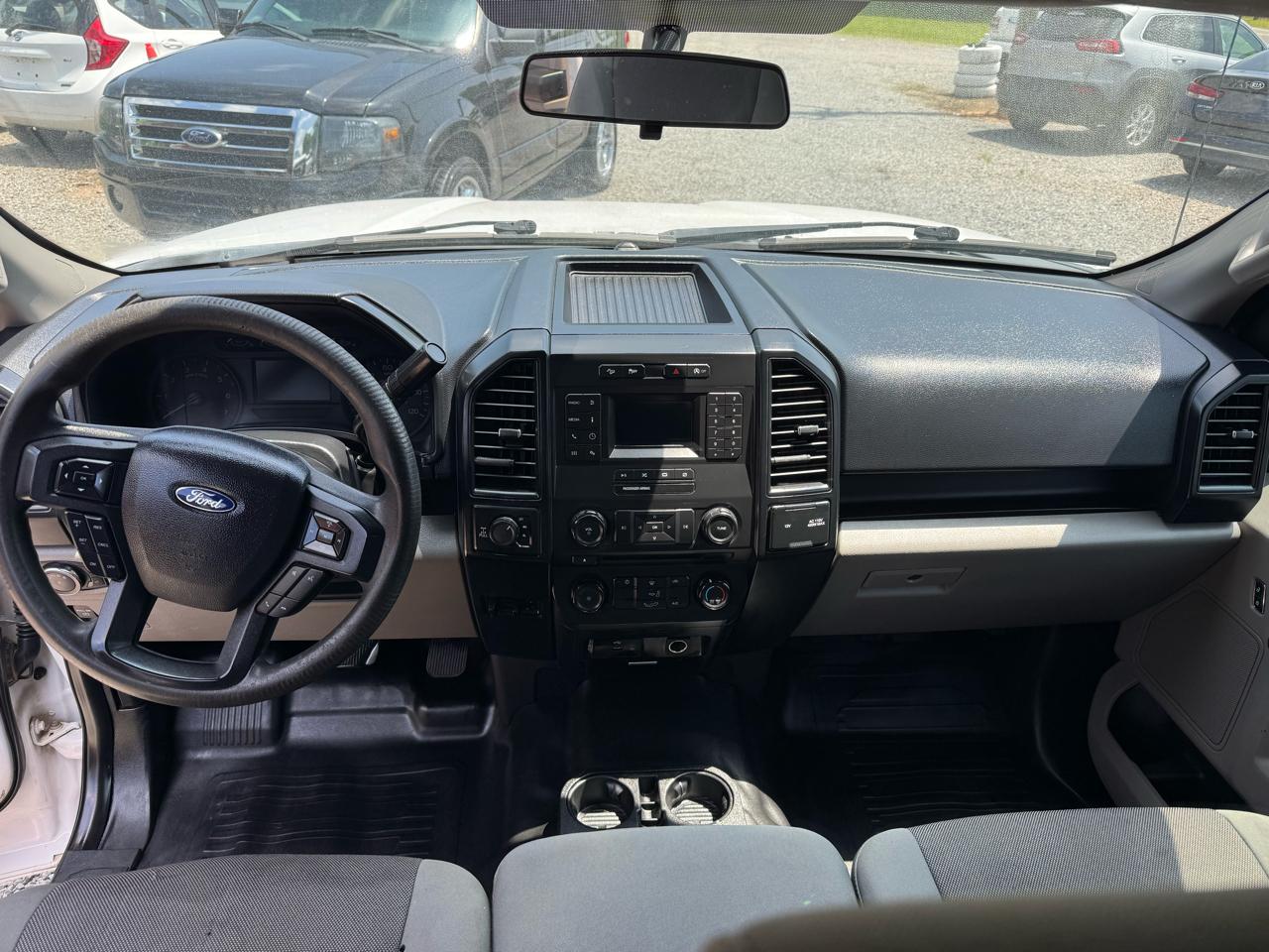 Ford F-150 Lariat 4WD SuperCab 8' Box 2018
