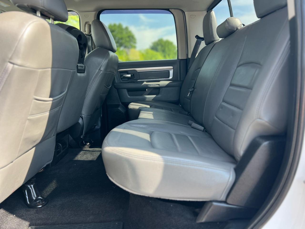 RAM 2500 4WD Crew Cab 149" Outdoorsman 2016