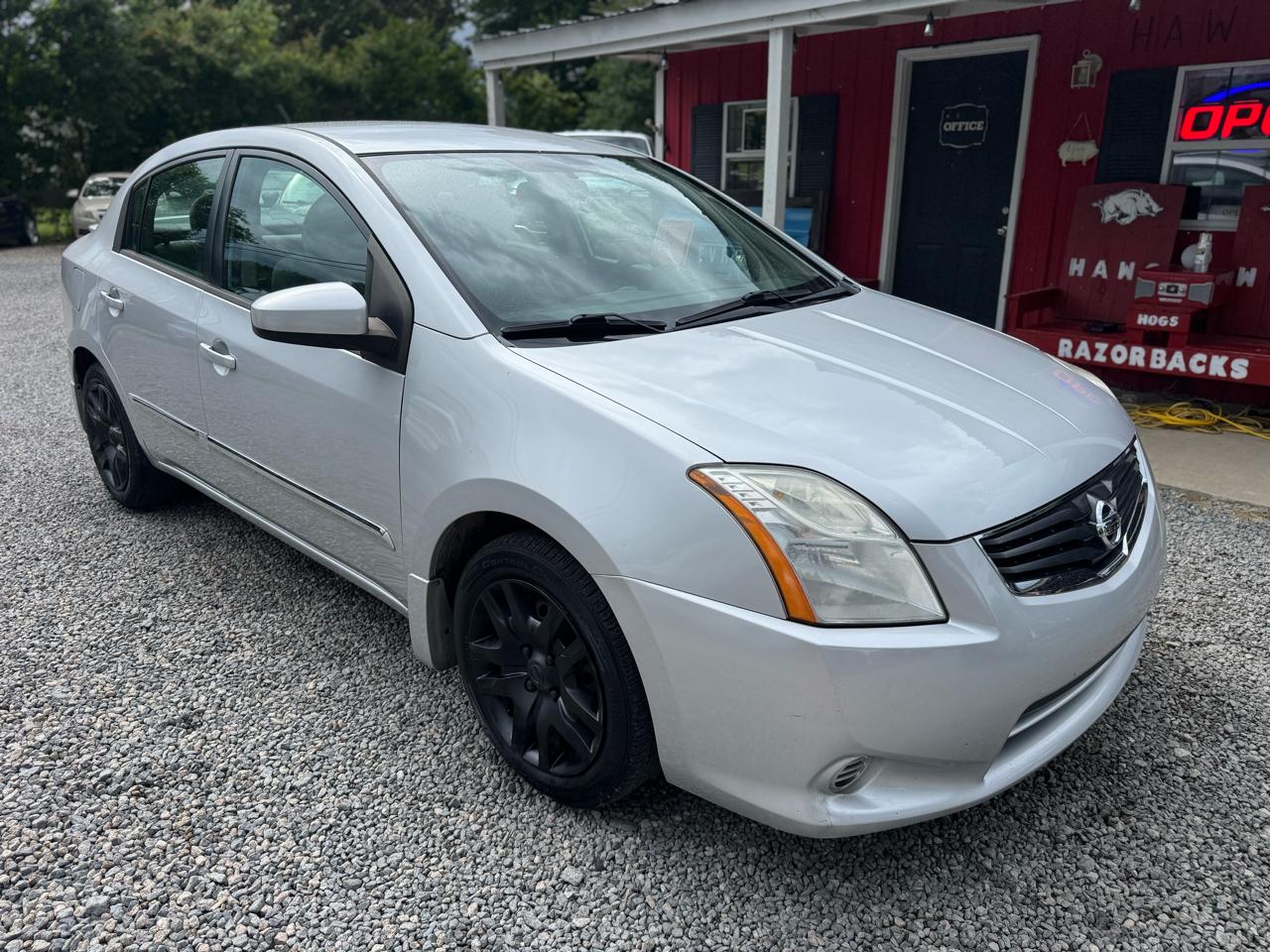 Nissan Sentra 4dr Sdn I4 CVT 2.0 S 2011