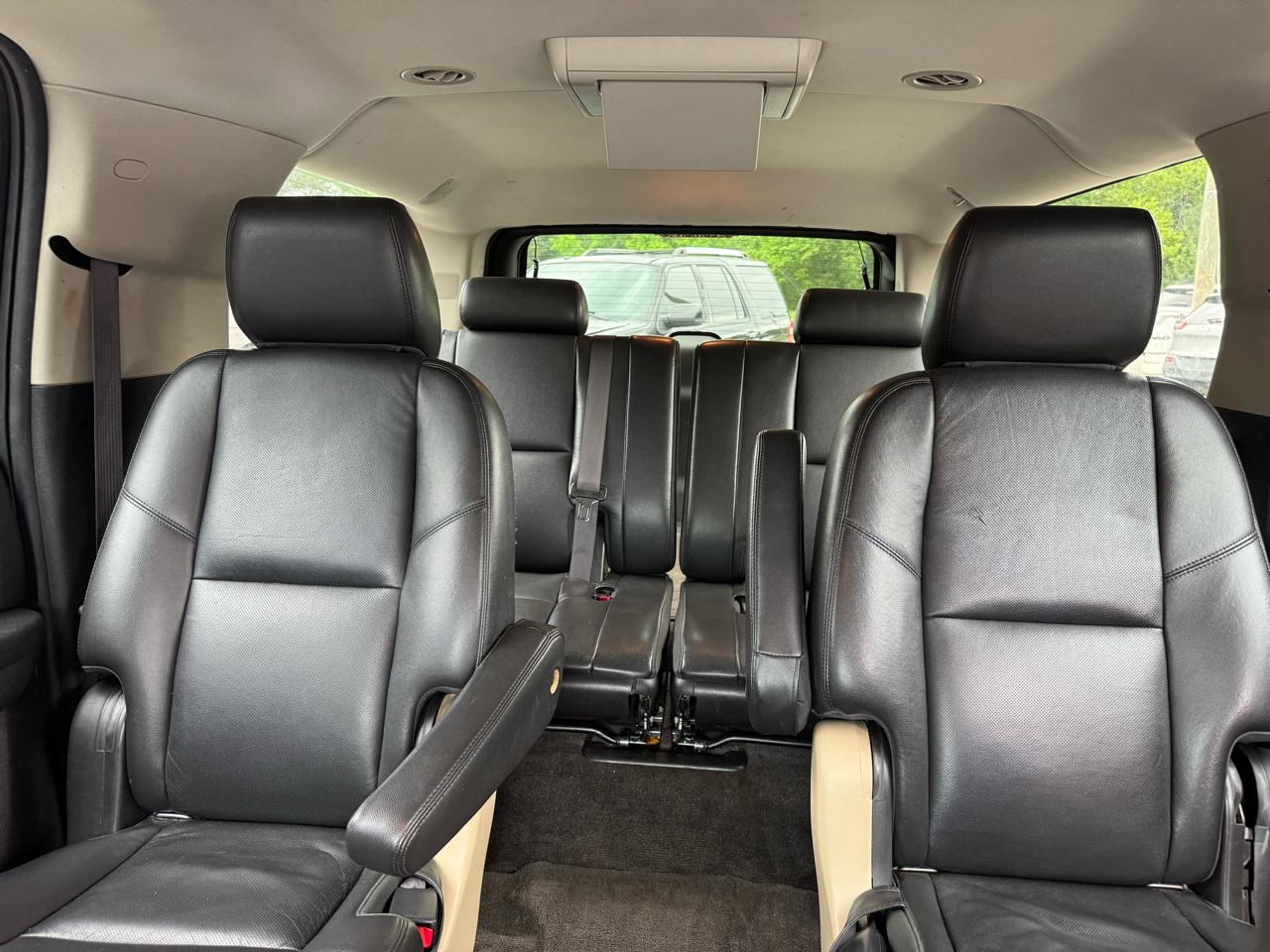 Chevrolet Suburban 4WD 4dr 1500 LTZ 2012