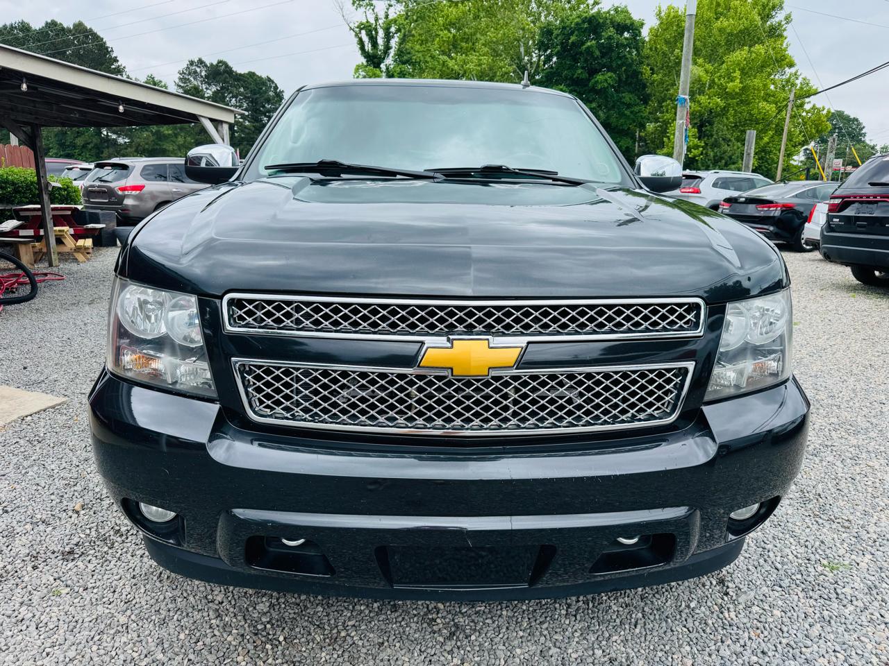Chevrolet Suburban 4WD 4dr 1500 LTZ 2012