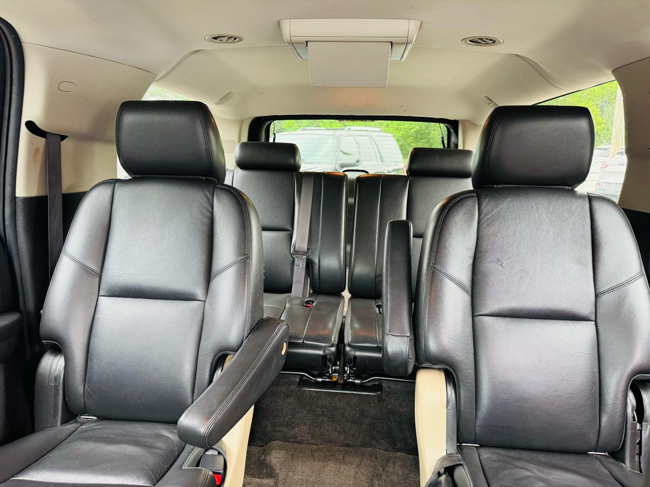Chevrolet Suburban 4WD 4dr 1500 LTZ 2012